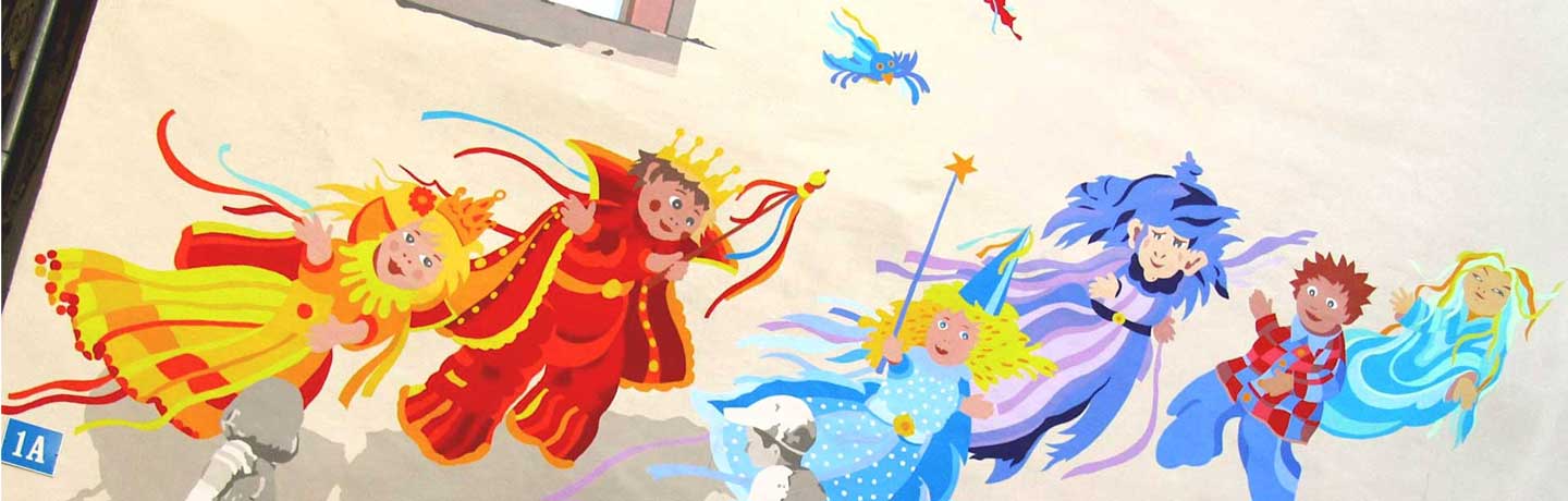 Fresque murale du Théâtre des Lutins qui représente divers personnages de couleurs vives